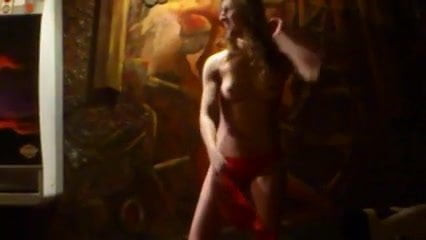 Show Hot Lencecia