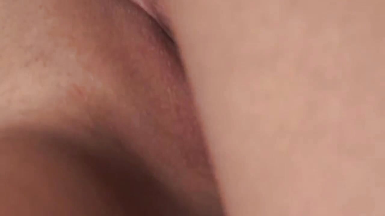 成熟したブロンドのMILFが精液で濡れる