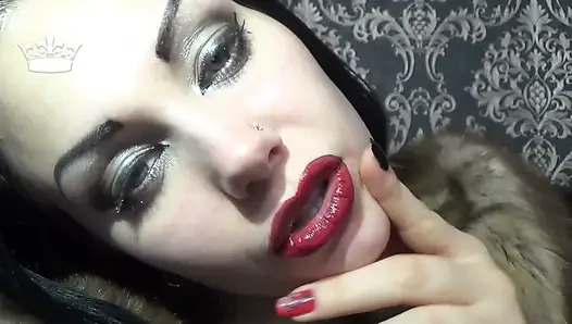 You love my lips & lipstick