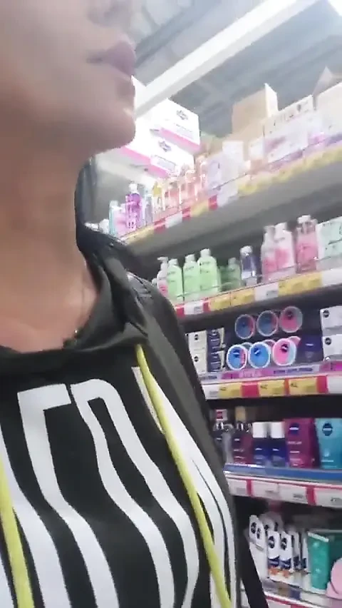 在商店厕所刮阴部