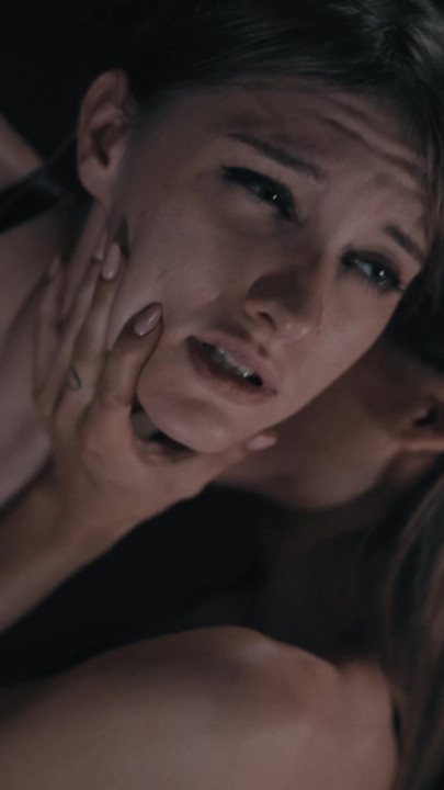 Vampire Parody Facesitting Scissoring
