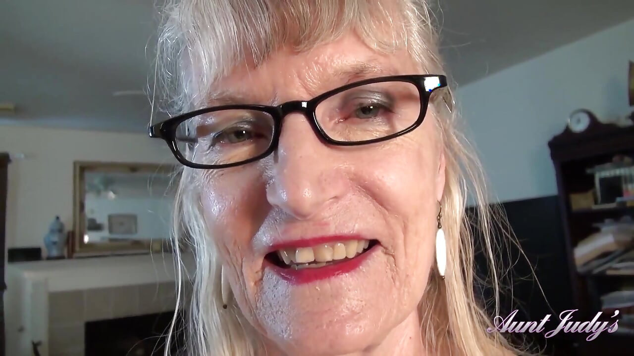 TanteJudys - 69-jährige texas-amateurin GILF Diane ist deine persönliche sekretärin