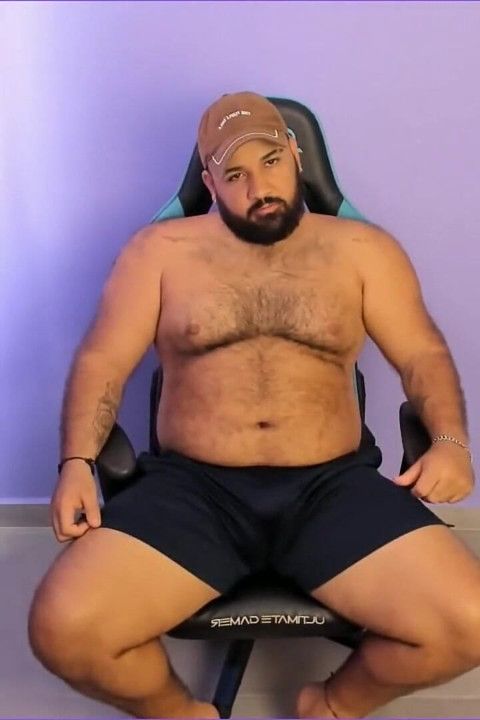 Bear Masturbating in the Studio