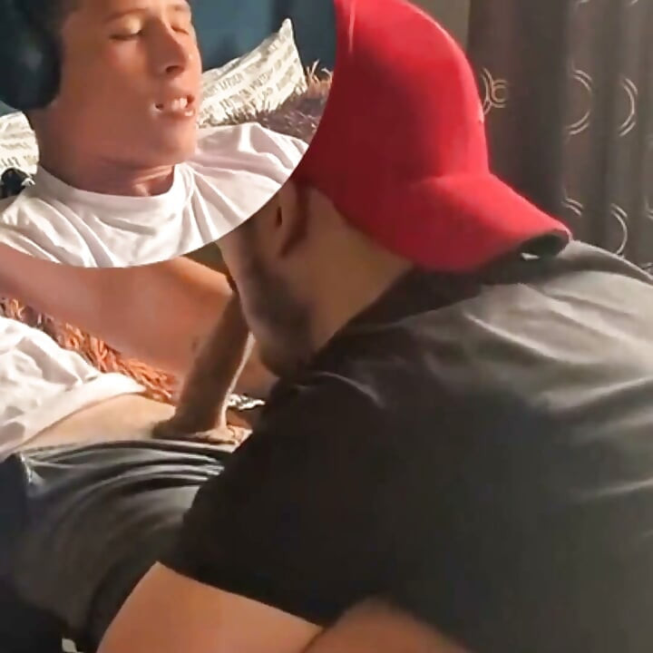 Je fais une deep throat à Roomie Latino !