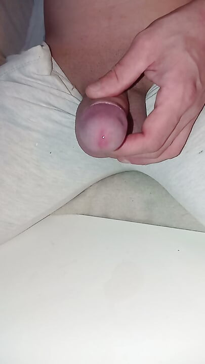 Riesiger Cumshot in 6 Etappen