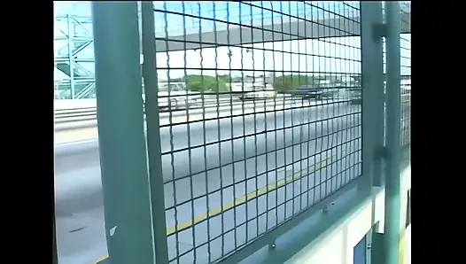 Günün lanet olmasını bekliyorum