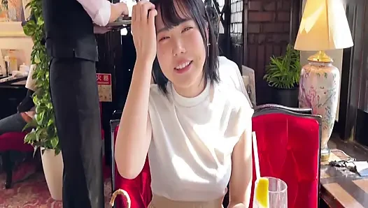 A087G06 A bright, energetic, naturally busty, and perfectly hairless girl with an idol-like face and a perfectly healthy figure has hooked-up sex at a love hotel!