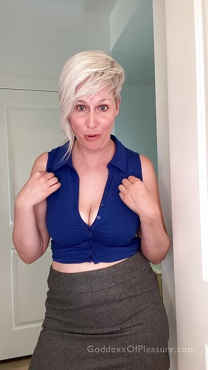 StepMommy Helps Clean My Room - JOI