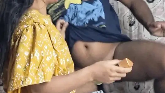 Sweetsex2001i was mopping the house, I was on the boss and my back was hurting a lot, sir, it felt very good now.