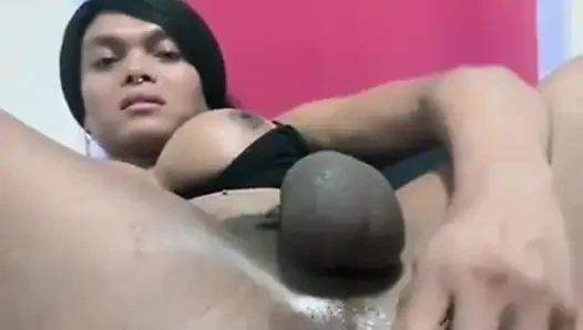 Büyük Poposunda Dildo'yu Çok Seviyorum.