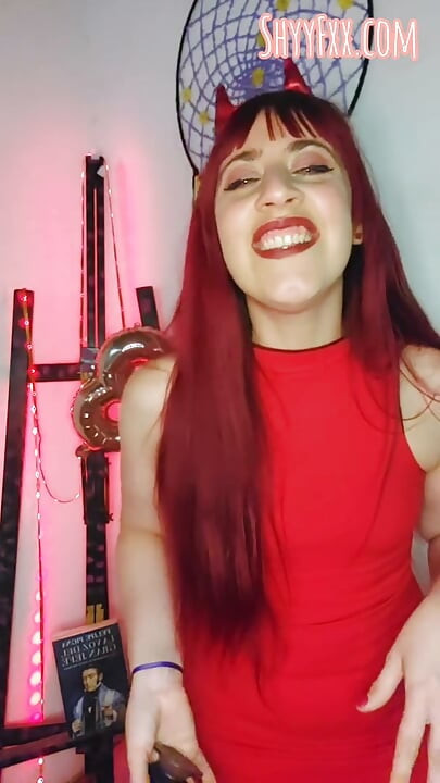 Shyyfxx o Dia do Gusano Femdom JOI Parte 2
