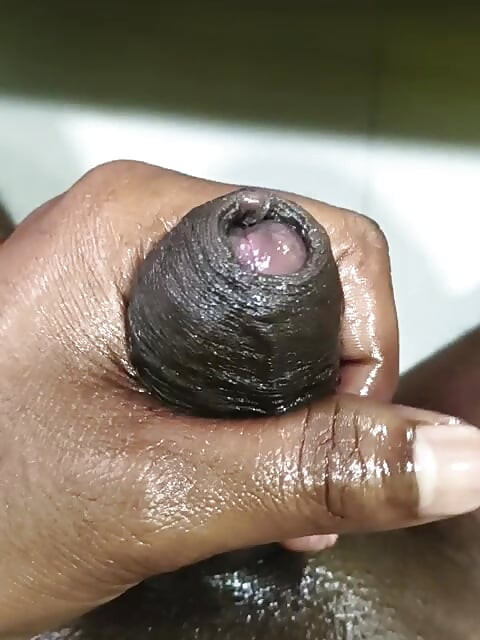 Oil massage for penis