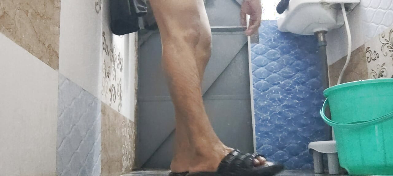 Video live ngocok kontolku di kamar mandi