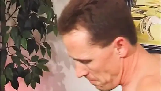 Kontol putih besar dalam milf gemuk hitam