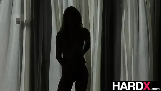 HARDX - блондинка в нижнем белье Jazmin Luv стонет от каждого сантиметра большого члена