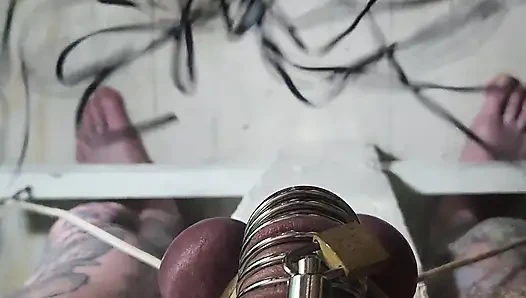 Хорошая девушка с пыткой яиц с нечестивым распятием, часть 3