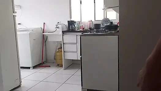 Pirang nakal melepaskan untuk kekasihnya.