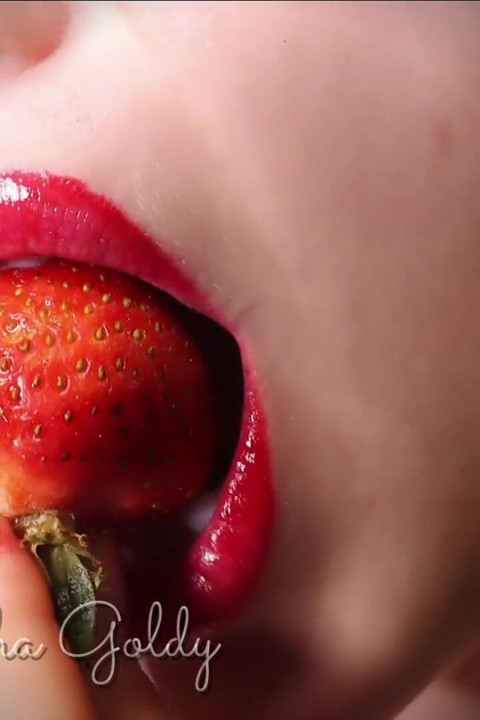 Lipsberry seduction! Worship, wank and cum! JOI