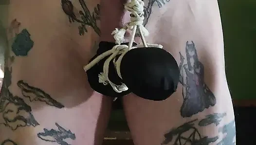 Goode Mädchen Ballbusting Fußspaß