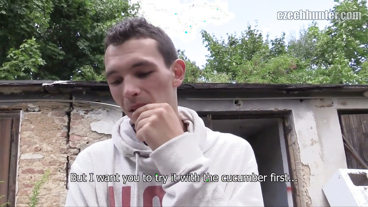 Czech Hunter Offers Broke Bartender 'ca'sh for an Outdoor Blowjob