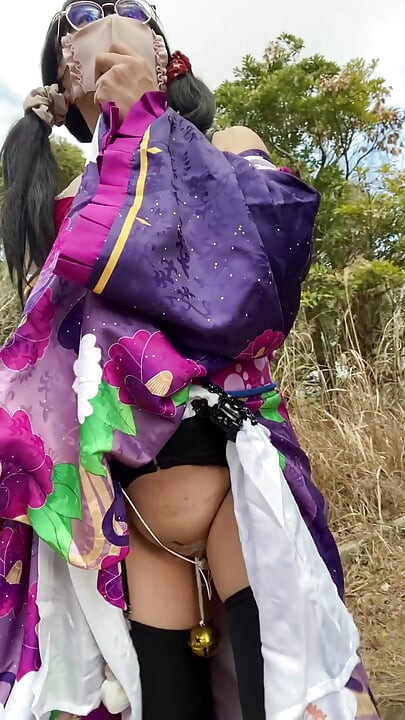 No104 A phantom kimono beauty who appeared in the winter countryside A crossdresser walks in the sun - Part 1