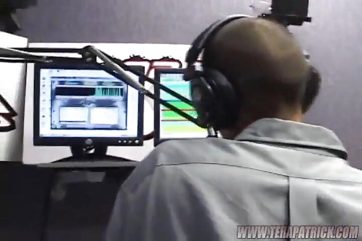 Wywiad Radiowy W Honolulu Z Udziałem Tera Patrick