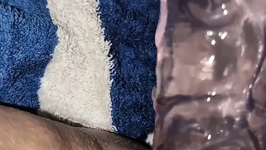 Yeni büyük dildo amcık fışkırtmalı orta yaşlı seksi kadın