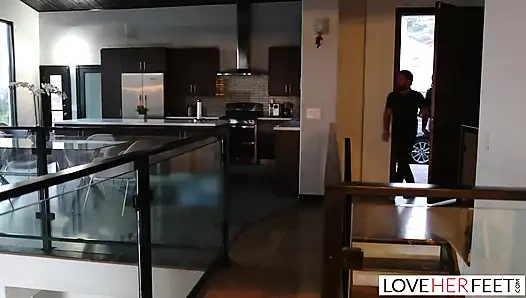 Sexy MILF Silvia Saige With A Tight Pussy Fucked Hard After Worship