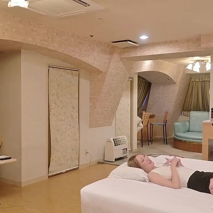 Bác sĩ thẩm mỹ gal không kiểm duyệt: dịch vụ bẩn thỉu rút cạn từng giọt cuối cùng sau đó chảy tràn tinh dịch