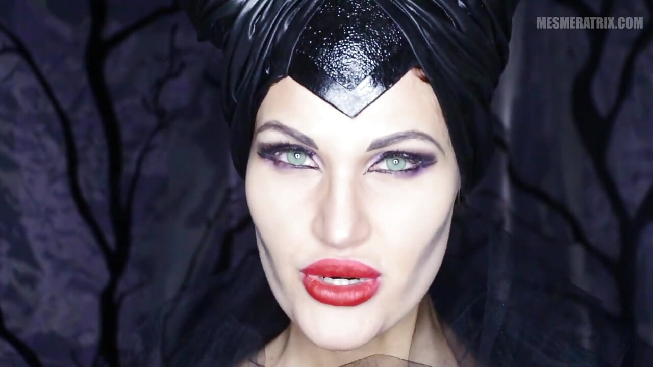 In till maleficenteyes ...