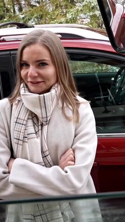 Kultni trenutak iz filma "Mike BigDick: Žena Djeda Mraza jebe se kao jeftina kurva"