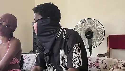 Трахнул худенькую ос у нее дома