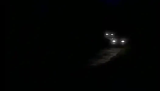 Cewek jalang ini dientot habis-habisan sama kontol besar sampai matanya menerang keenakan!