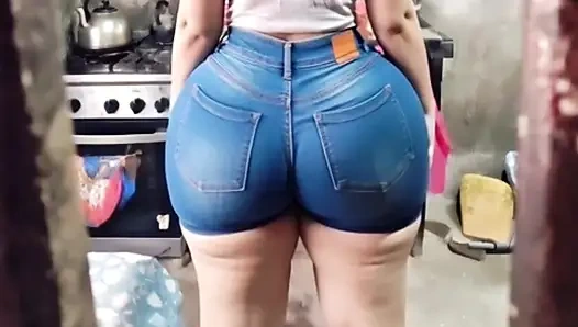 Büyük götlü komşu