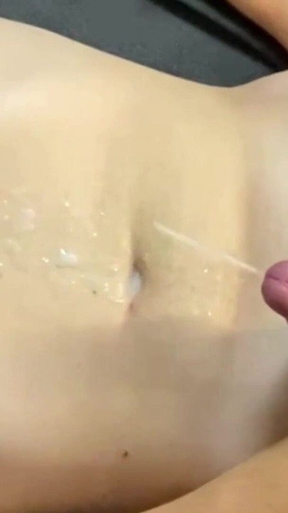 もう我慢できず全身を熱いザーメンでまみれ | クリップ 1