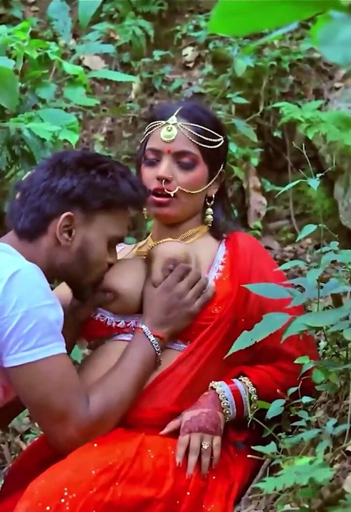 Indian Beautiful Girl with Bog Boobs Couples Hardcore Sex Fuck Pussy Licking Kissing Video