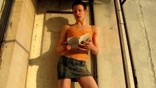 TWINK IS ALWAYS HUNGRY FOR RAW COCK