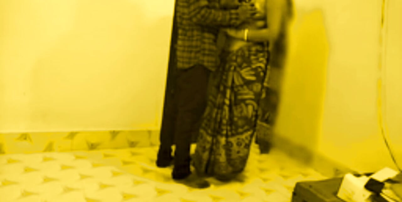 I went to Hot bhabhi’s house during Rainy vacation and enjoyed a lot with my lovely bhabhi,
