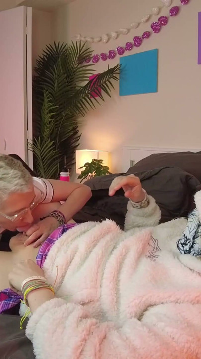 KINKYHOME TV - NEW SEASON 2023 - BONUS SCENE (Emily Candys & Justin Sweetsun) | Clip 2
