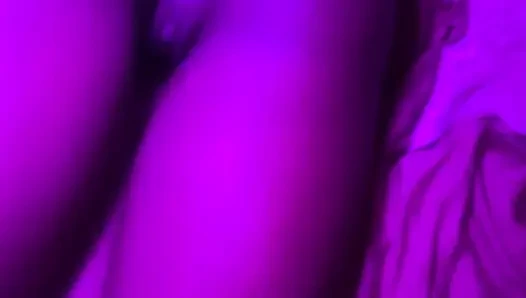 Ateşli zenci hatun arkadan ve yandan şehvetli an