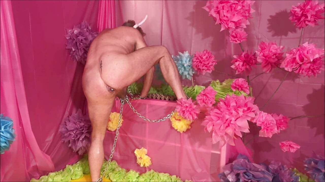 Easter Bunny Lays Eggs 2