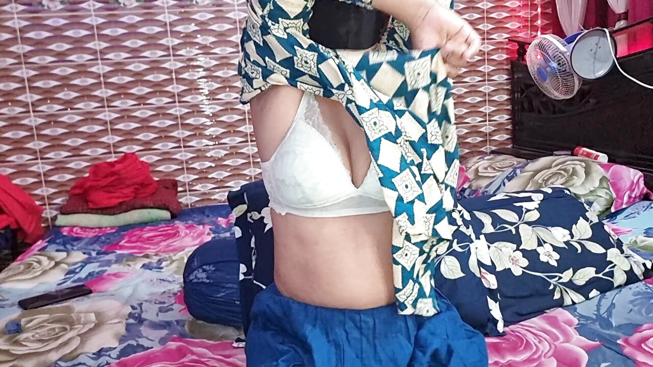 Bangla voice anal closeup video. New anal video in deshi wife