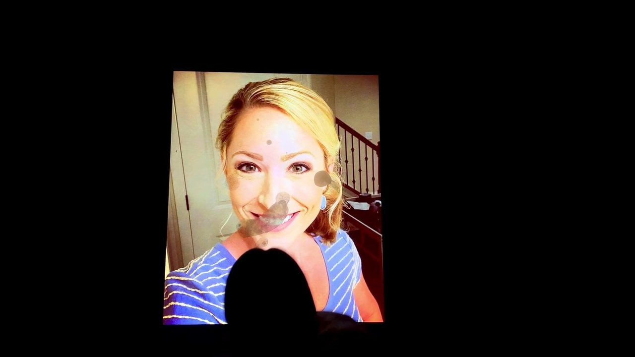 Cumed on face