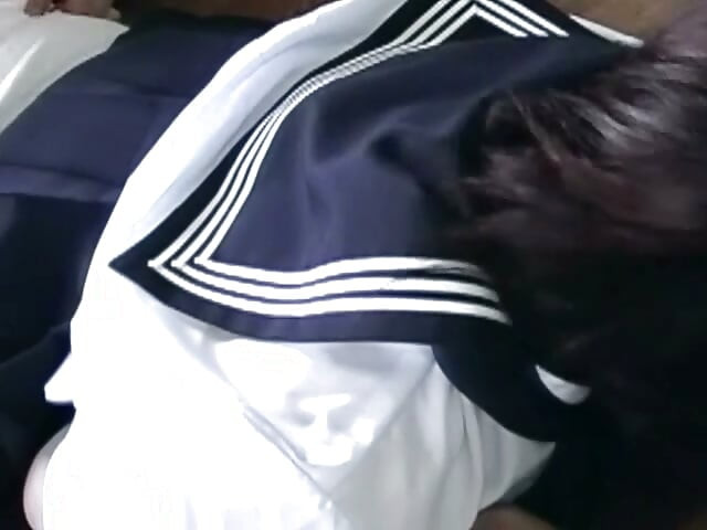 동급생에게 따먹히는 여대생