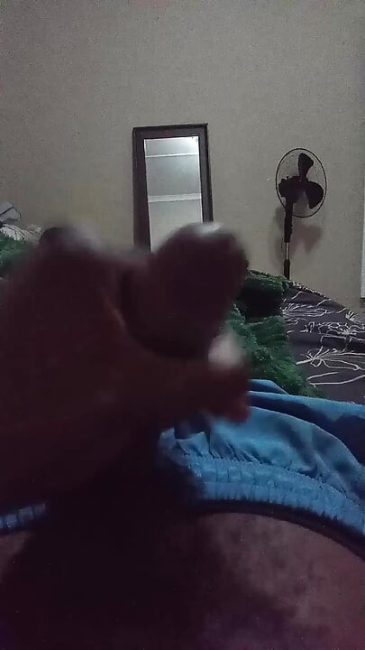 Handjob before I sleep to night