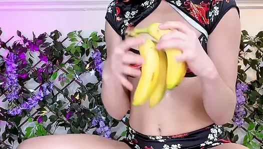 Muz amına yumruk sokma