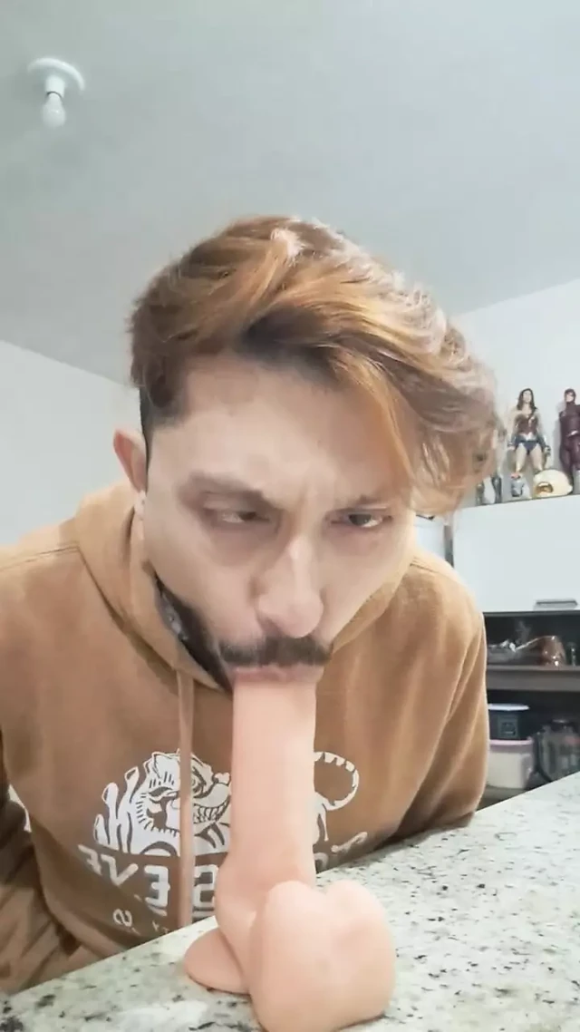Expose me detroy me