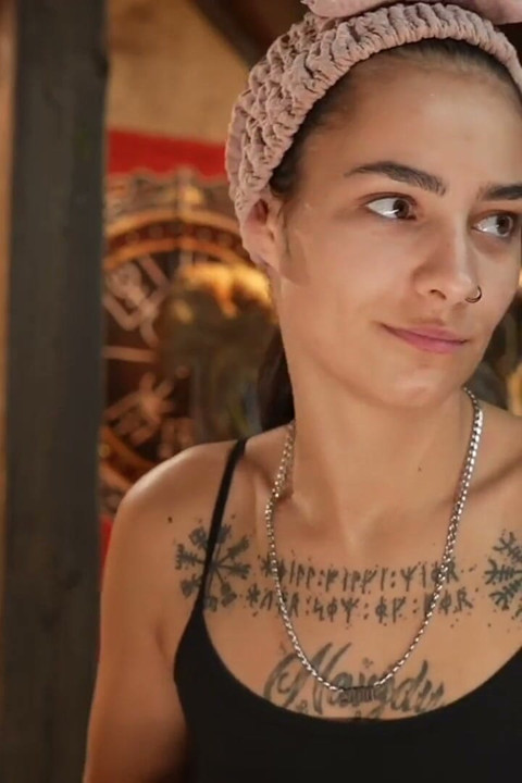 Alexa's Cosplay Glow-up for the Live Chat