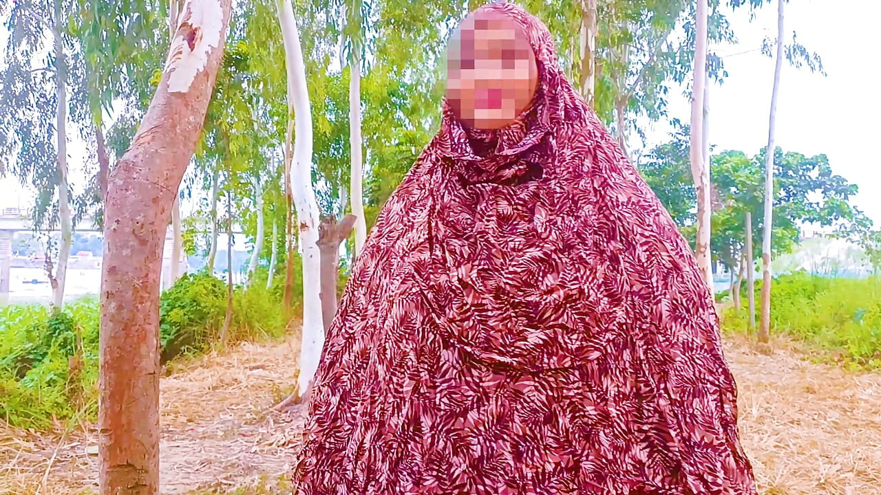 Desi village outdoor girls came home and sucked dick