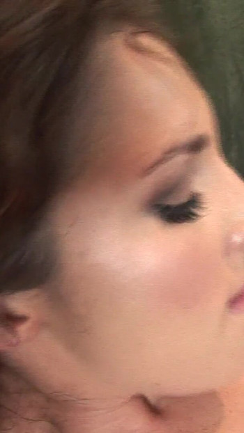 Morate podijeliti trenutak iz "Moj veliki crni očuh 02, nestašna američka porno scena 3"